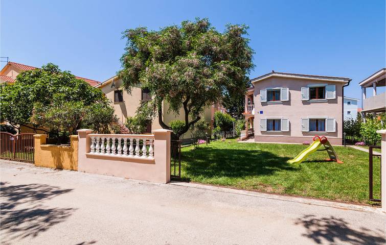 Ferienhaus für 10 Personen, mit Terrasse in Privlaka - 3