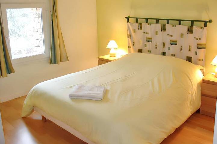 Location de vacances pour 10 personnes, avec jardin et piscine, animaux acceptés à Saint-Vincent-la-Châtre - 2