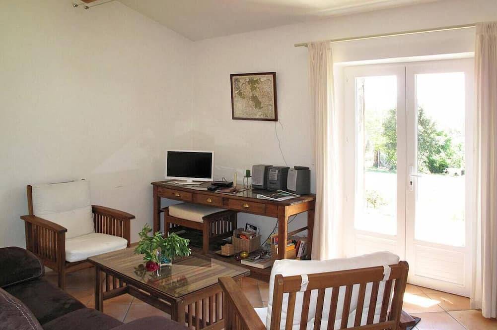 ¡Casa rural con encanto ideal para unas vacaciones en familia en plena natura! in Ampus, Region de Draguignan