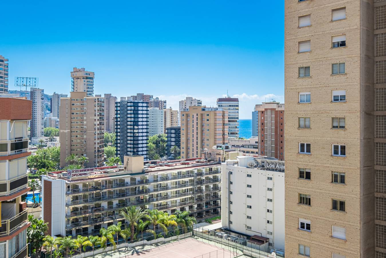 Aparthotel para 3 personas con terraza in Benidorm, Costa Blanca