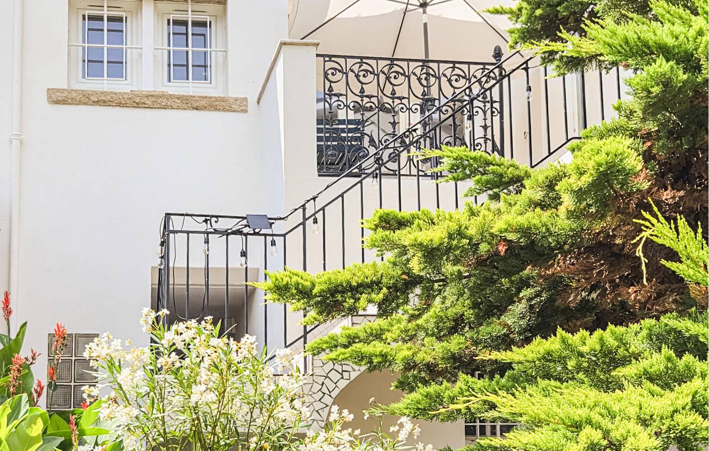 Cozy Apartment near Plage du Nau with Garden, Wi-Fi, and Parking in Le Pouliguen, Côte d'Amour