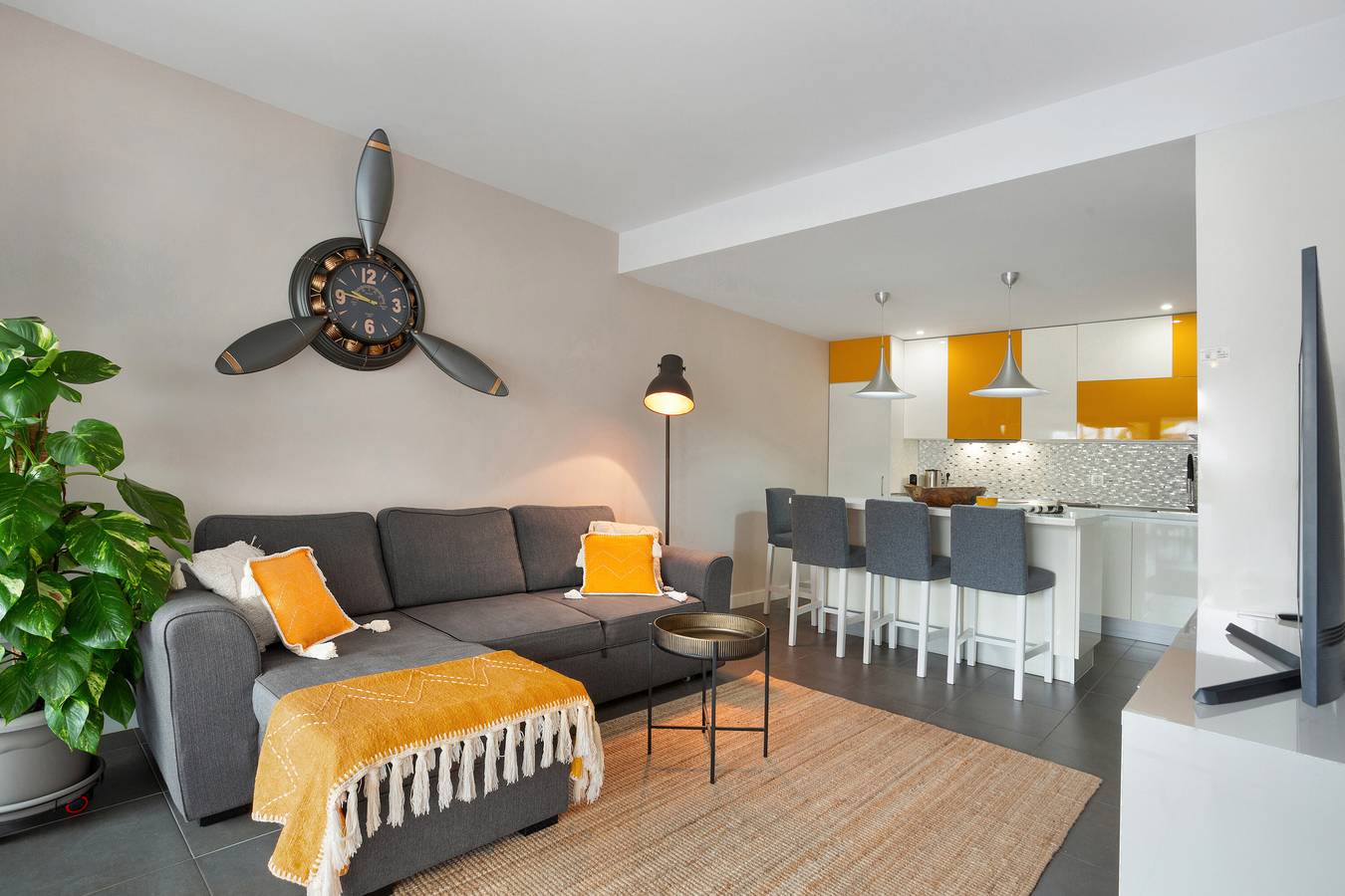 Apartamento entero, Vacaciones 'vv Casilla' con vistas a la montaña, piscina compartida y Wi-Fi in La Oliva, Fuerteventura