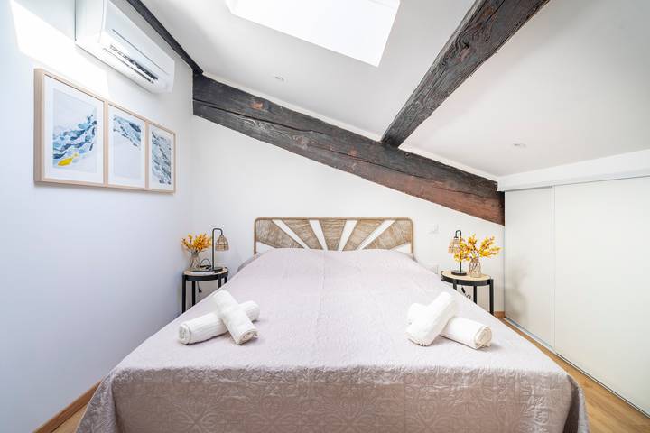 Apartamento entero, Apartamento 'Le Somail - Louis 14' con vistas al lago, Wi-Fi y aire acondicionado in Ginestas, Costa mediterránea (Francia)