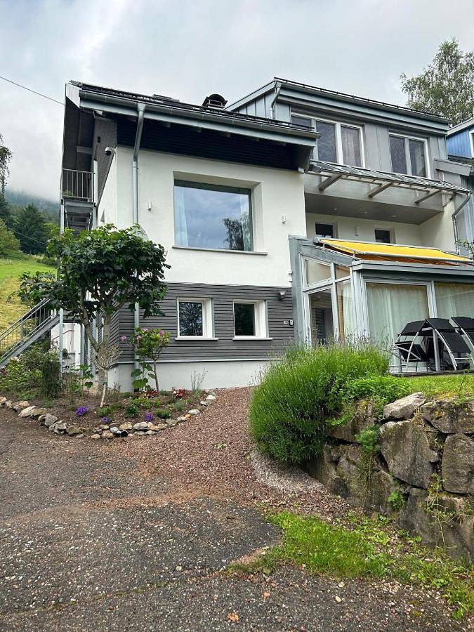 Ferienwohnung für 10 Personen, mit Garten und Ausblick sowie Sauna in Kleines Wiesental - 2