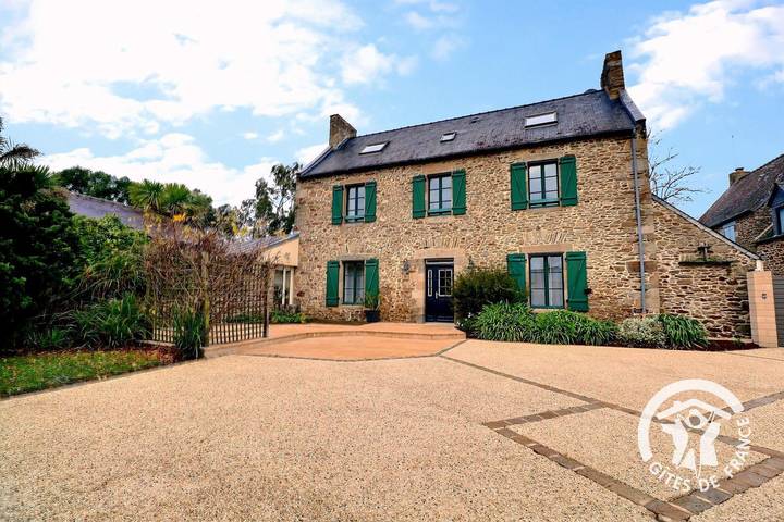 Chambre d’hôte pour 5 personnes, avec sauna et jardin ainsi que jacuzzi et piscine en Ille-et-Vilaine - 2