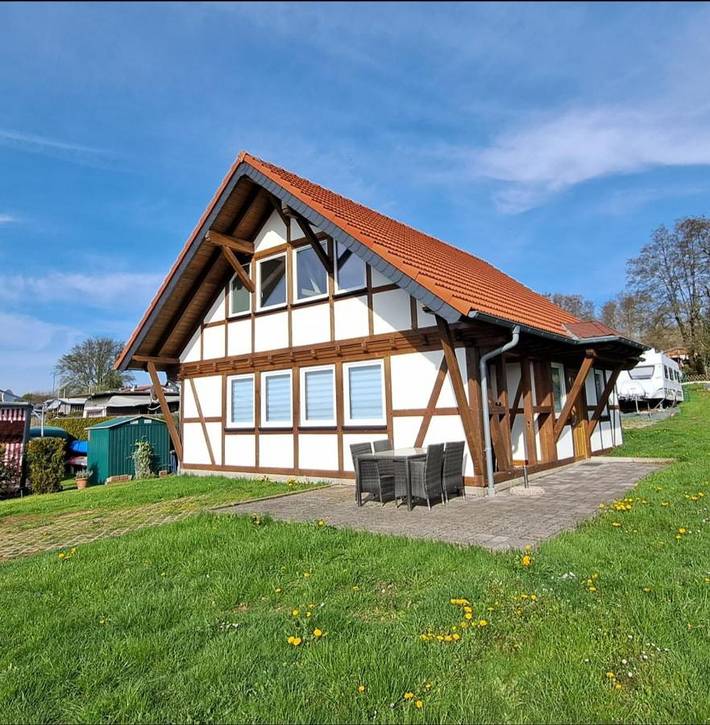 Ferienhaus für 4 Personen, mit Whirlpool und Terrasse sowie Garten und Seeblick in Driedorf - 2
