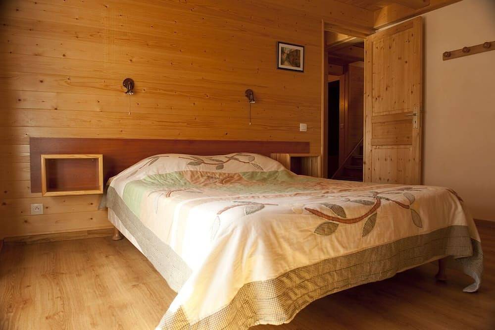 Appartement entier, Vacances à la montagne dans le Parc Naturel du Queyras in Ceillac, Queyras