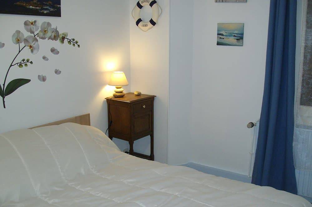 Appartement rez de chaussée , à l'entrée  ville, plage à 3 km, parking réservé in Eu, Région de Dieppe