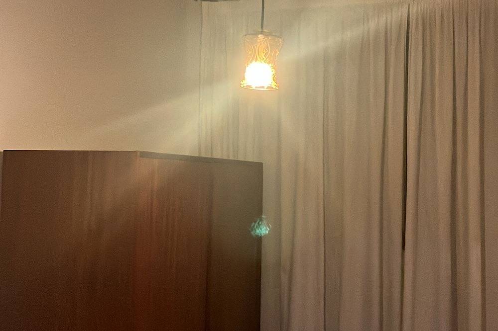 Entire apartment, Comfortable Bedroom at Bairro dos Capuchos in Leiria, Pousos, Barreira e Cortes, Leiria