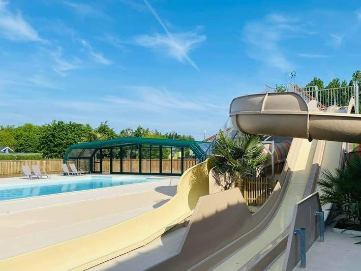 Location de vacances pour 6 personnes, avec Terrasse et Jardin ainsi que Bassin pour enfant et Piscine à Groffliers
