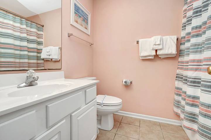 Vacation rental for 18 people, with terrace in Surfside Beach