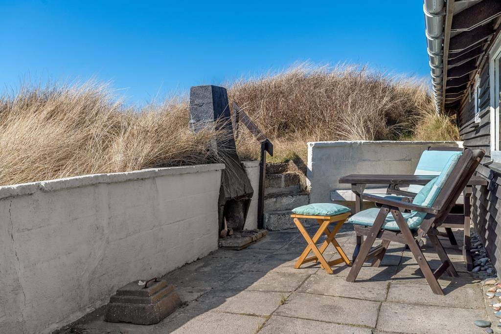 Unique beachfront cottage with sea views in Søndervig in Søndervig, Holmsland Klit