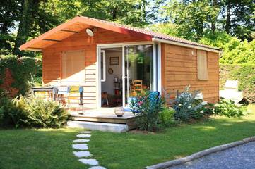Maison de campagne pour 2 personnes, avec jardin et vue à Lacrouzette