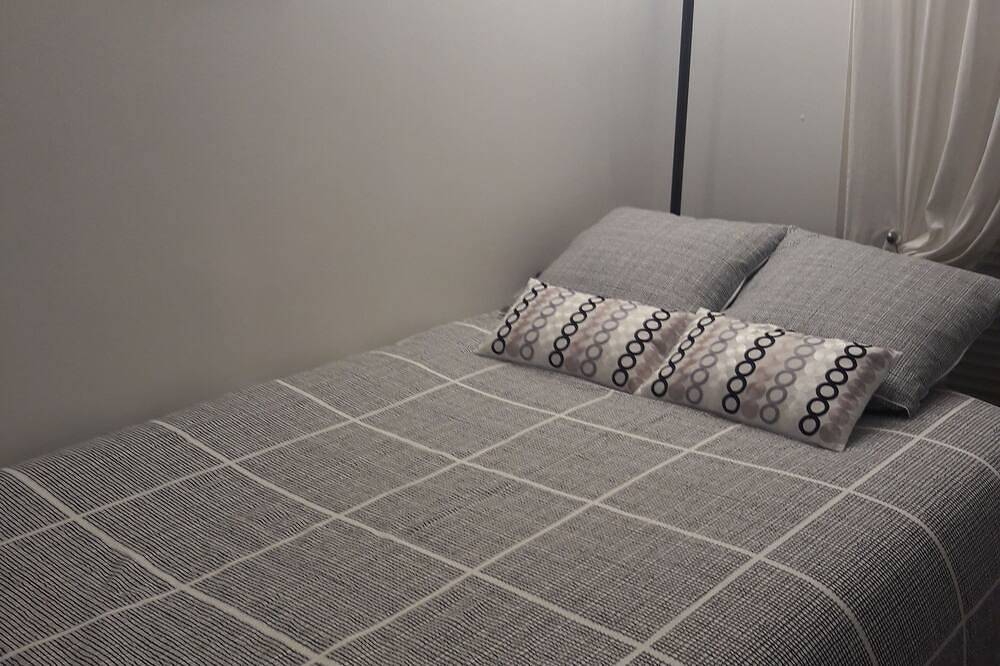 Appartement entier, Studio en hyper centre-ville Rue Auguste Mounié in Antony, Hauts-de-Seine