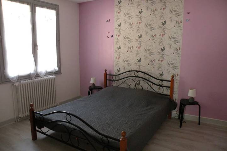 Gîte pour 5 personnes, avec jardin à Orcival (Puy-de-Dôme) - 2