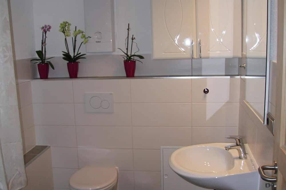 Im Grünen gelegener, modern eingerichteter Bungalow mit Kamin. in Friedrichroda, Rennsteig