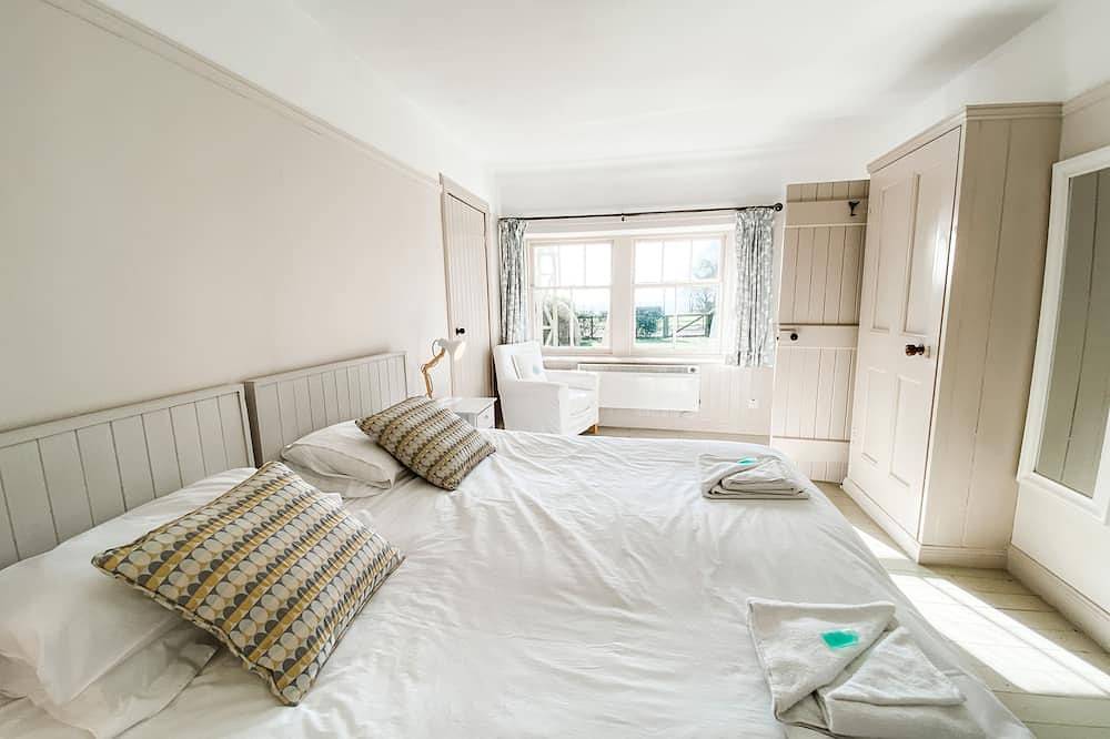 Kirkmay Cottage -  a cottage that sleeps 4 guests  in 2 bedrooms in Crail, Fife region