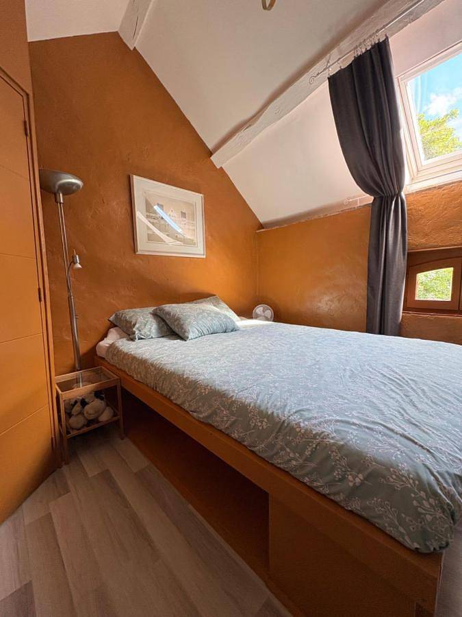 Gîte pour 5 personnes, avec vue ainsi que piscine et jardin, animaux acceptés à Corancy - 2