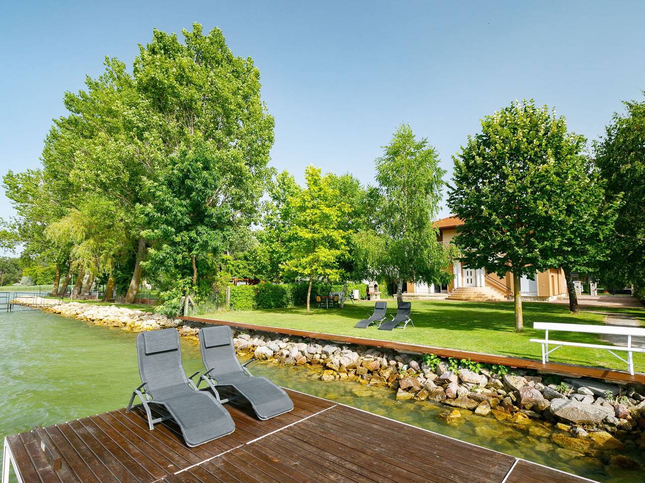 Entire apartment, Balatonlelle 130 - Lakefront 2 130.2 in Balatonlelle, Southern Shore of Lake Balaton