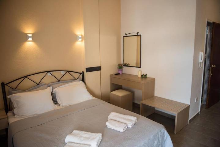 Aparthotel para 2 personas, con terraza, Se admiten mascotas - 1
