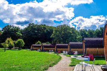 Cabane en bois pour 4 personnes, avec jardin dans Saône-et-Loire