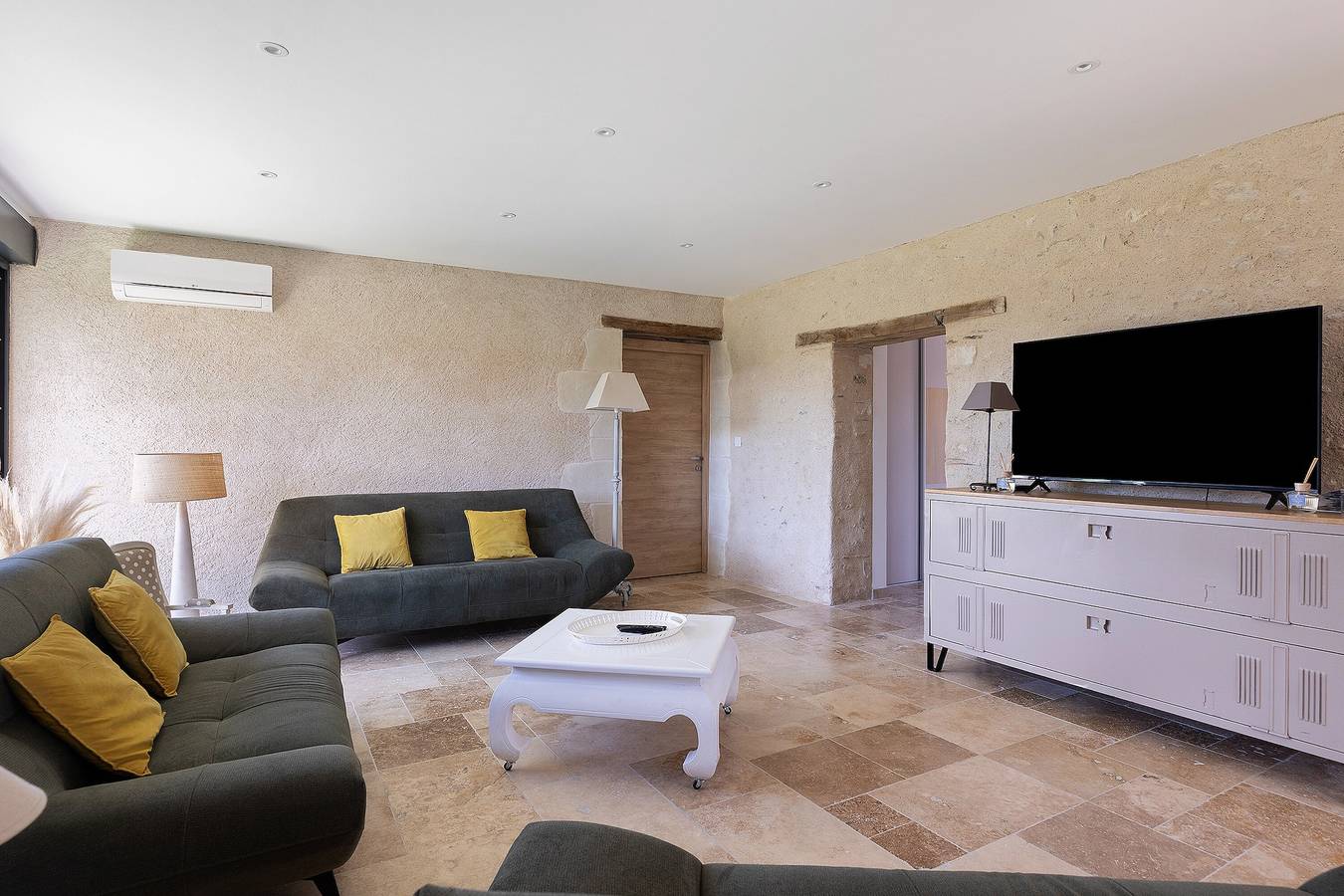Villa Flora – Familienvilla für bis zu 14 Personen in Courcelles-de-Touraine, Tours und Umgebung
