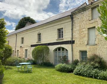 Chambre d’hôte pour 4 personnes, avec jardin à Le Coudray-Macouard