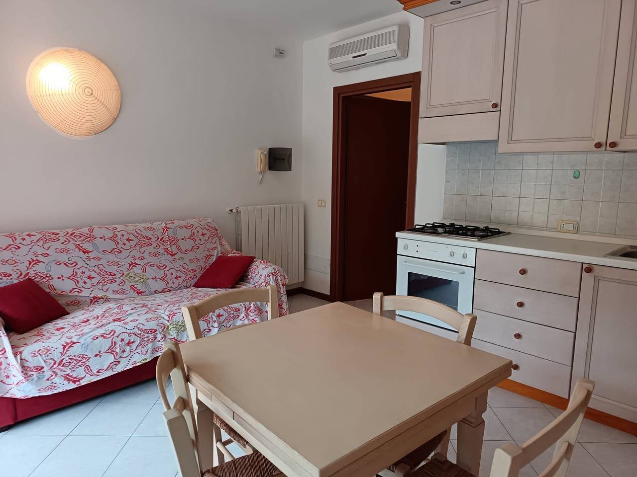 Apartamento entero, Apartamento 'Rex Lo Scoglietto - Bilocale 15' con Piscina Comunitaria, Wi-Fi y Aire Acondicionado in Castiglione della Pescaia, Provincia de Grosseto