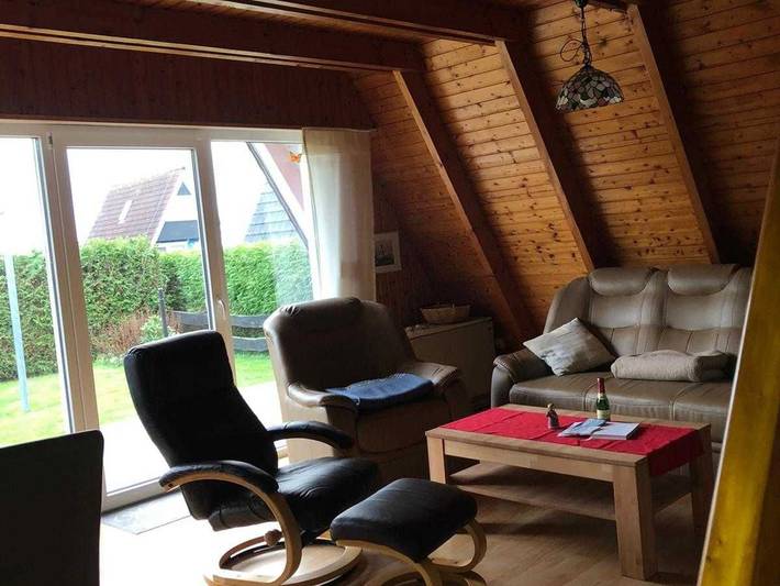 Ferienhaus für 4 Personen, mit Terrasse und Garten in Carolinensiel - 3