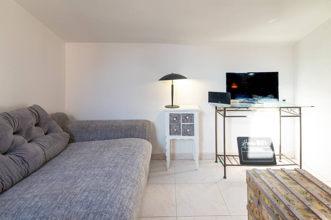 Casa de vacaciones 'F2 a 100 m de la playa' con vistas a la montaña, Wi-Fi y aire acondicionado in Borgo, Región de Bastia