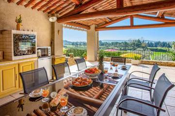 Villa voor 8 Personen in Cheval-Blanc, Parc naturel régional du Luberon, Afbeelding 3