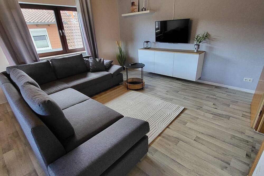 Ganze Wohnung, Ferienwohnung Weitblick in Kirrberg. in Homburg, Saarpfalz-Kreis