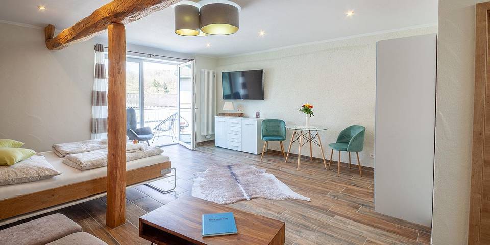 Ferienwohnung für 2 Personen, mit Balkon in der Eifel - 2