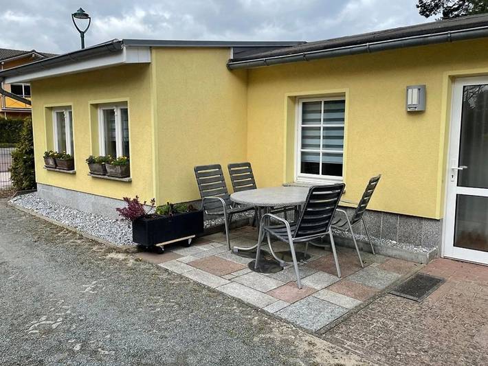 Bungalow für 3 Personen, mit Terrasse und Garten auf Usedom - 2