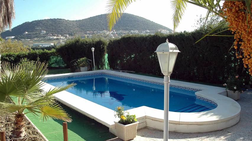 Casa rural para 4 personas, con jardín y terraza en Coín - 2