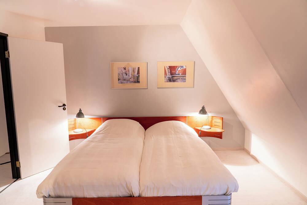 Maison 2 du domaine d'embourg in Souvigny, Allier
