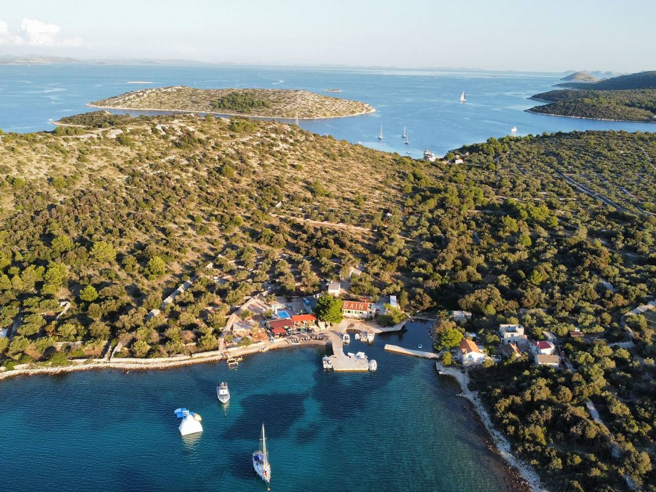 Ganze Wohnung, Strandhaus Lady - Ferienanlage Bain, Žut - Kornati in Kornaten, Općina Murter-Kornati