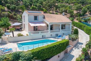 Villa pour 8 Personnes dans Roquebrune-sur-Argens, Région de Draguignan, Photo 1