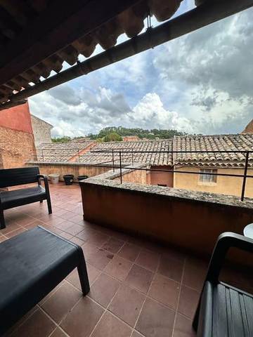 Gîte pour 3 personnes, avec balcon et vue dans Sentier des Ocres
