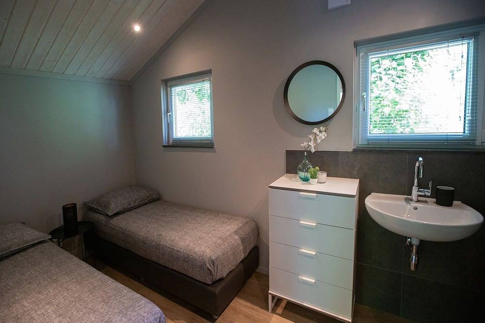 Tiny House in Brabant mit Terrasse in Oirschot, Nordbrabant