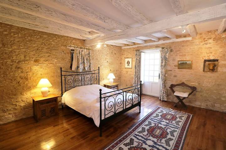 Location de vacances pour 8 personnes, avec terrasse ainsi que jacuzzi et jardin à Saint-Laurent-la-Vallée - 3