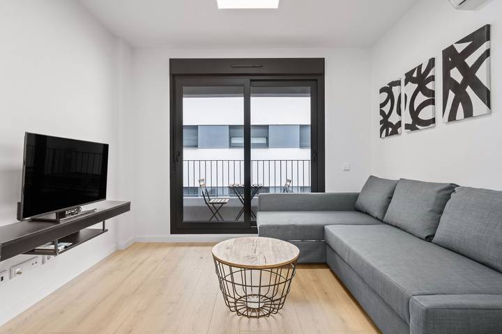 Apartamento entero, Apartamento reformado con garaje  de alquiler temporal in San Sebastián de los Reyes, Área Metropolitana de Madrid