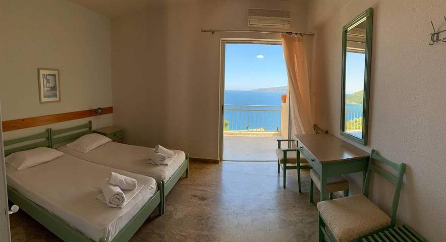 Location de vacances pour 4 personnes, avec vue et jardin dans Poros - 4