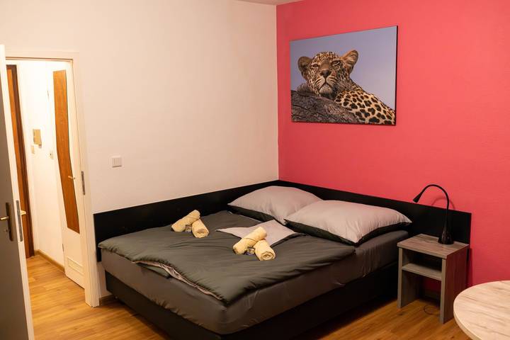 Appartement de vacances entier, Appartement, douche ou baignoire, Wc, salle de séjour/chambre in Deutsches Eck, Coblence