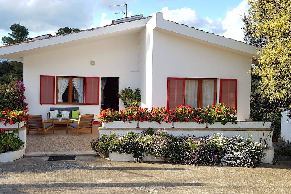 Finca Sa Cova. The tranquility in Mallorca in Sencelles, Majorca Center