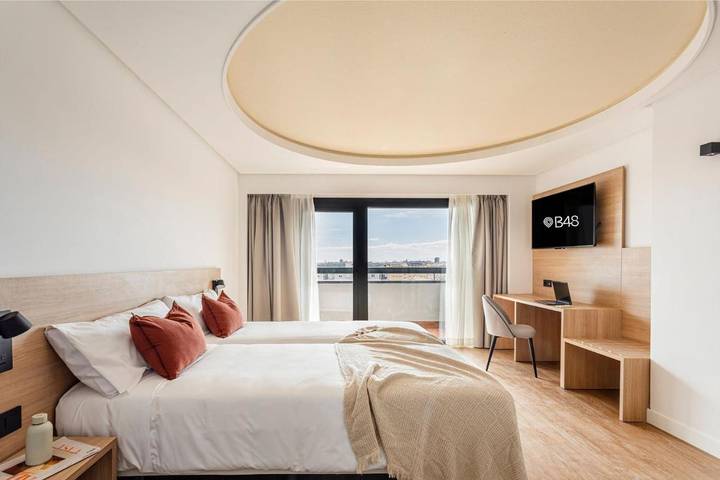 Apartahotel para 4 personas, con balcón, Se admiten mascotas en Valencia