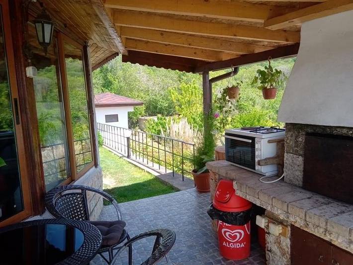 Maison d’hôte pour 15 personnes, avec jacuzzi ainsi que piscine et jardin en Bulgarie - 4