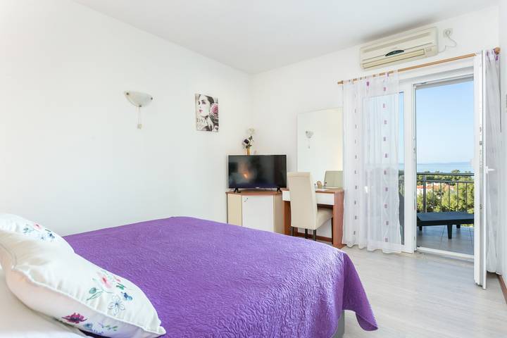 Ferienwohnung für 2 Personen, mit Balkon/Terrasse in Podstrana