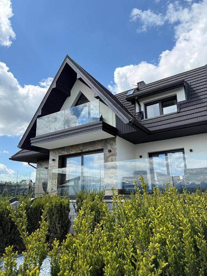 Dom wakacyjny dla 10 osób, z Balkon i Taras oraz Jacuzzi i Ogród w Bańska Wyżna