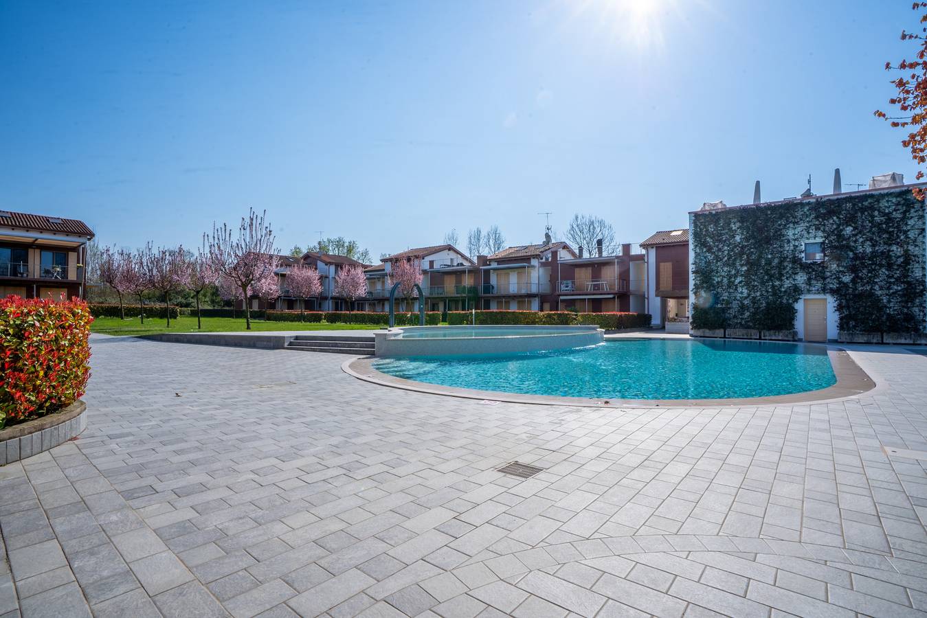Ganze Wohnung, Sg Luxury - Swan Bay Apartment Gasparina in Castelnuovo del Garda, Gardasee-Berge